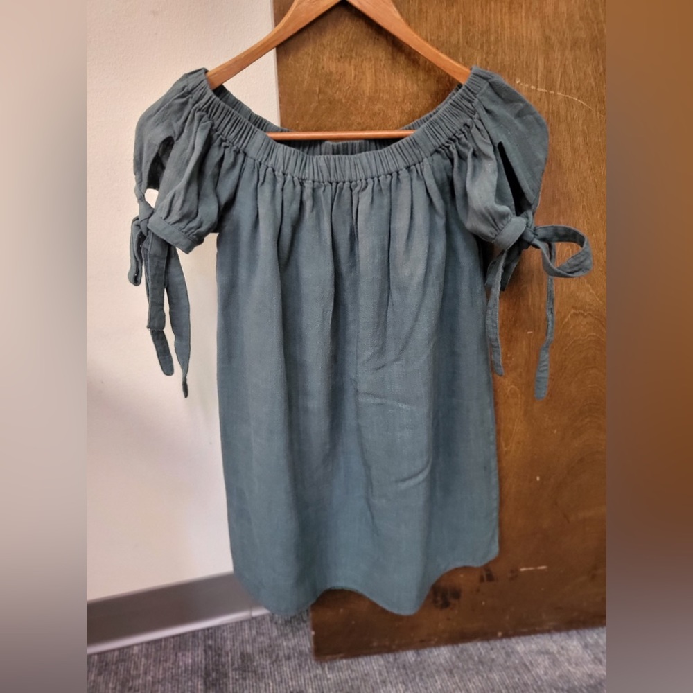 Dark Sage Green Off the Shoulder Dress Size XS